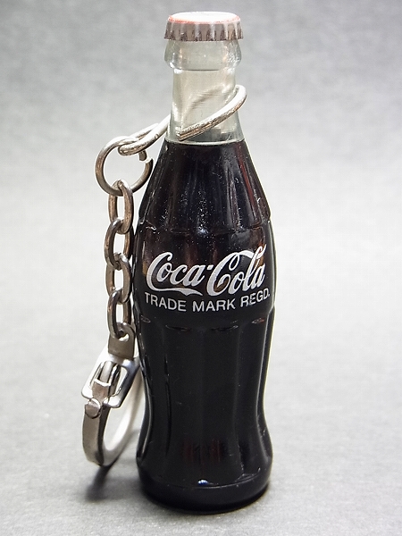 コカ・コーラのミニボトル型キーチェーン