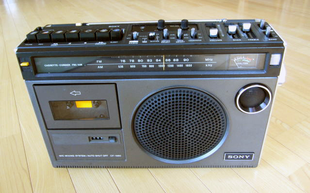 SONY CF-1980 モノラルラジオ　ラジカセ　ジャンク　ソニー